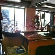 Pod Hostel-Cafe-Designshop