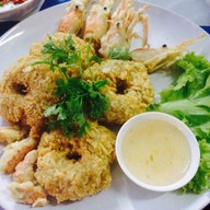 ริมหาดทะเลสด