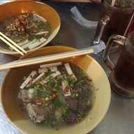 ร้านเส้น 8ยอ10