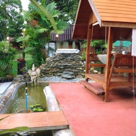 เรือนไม้ ชายน้ำ
