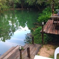 เรือนไม้ ชายน้ำ