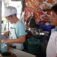 ร้านเบนซ์ข้าวมันไก่