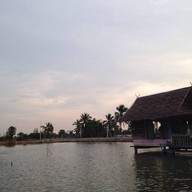 ครัวริมบ่อ