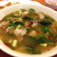 ร้านอาหารอีสานดอกคูณ
