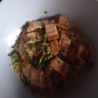 ข้าวขาหมูแปดริ้ว ไม่มีสาขา