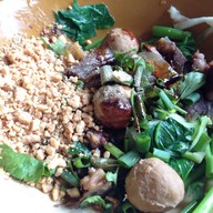 ผักไห่ก๋วยเตี๋ยวเรือ