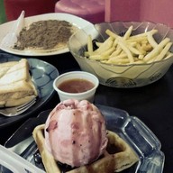 บาร์นมอารมณ์ดี นครปฐม