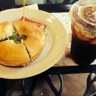 Au Bon Pain อาคารอาร์เอสยู