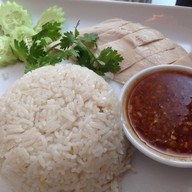 บ้านเลขที่ 8