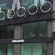 Chalachol Hair Studio ทองหล่อ