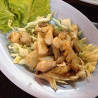 ป้าม้อย