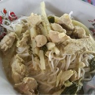 ขนมจีนป้าไร (เจ้าเก่าหลังวัดดอกเอื้อง)