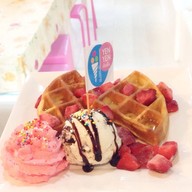 Yen Yen ice cream bar เพชรบุรี