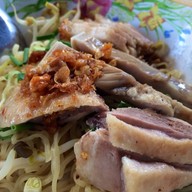 ก๋วยเตี๋ยวเป็ดน้ำใส