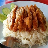 ข้าวมันไก่ ประตู5