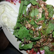 ป้าอ้วนหมูจุ่ม