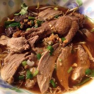 เจ๊ไน้ เป็ดตุ๋น ซ.ไทรงาม