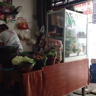 อาหารตามสั่ง  สี่พระยา