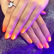 Nail De Salon เซ็นเตอร์พ้อยท์ สยามสแควร์