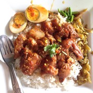 ข้าวขาหมูแปดริ้ว ไม่มีสาขา