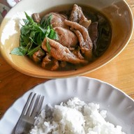 ก๋วยเตี๋ยวไก่ ริมคลอง ม.เอแบค