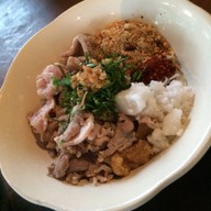 ก๋วยเตี๋ยวสุโขทัย ร่มเกล้าฯ