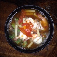 สวนอาหารข้าวปั้น ริมนำ้หวายเหนียว หวายเหนียว