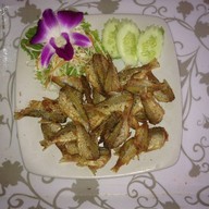 สวนอาหารข้าวปั้น ริมนำ้หวายเหนียว หวายเหนียว