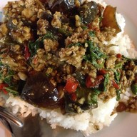 แม่น้อย อาหารตามสั่ง ต้มยำ ยำยำ