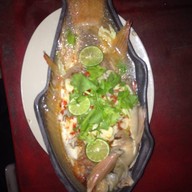 สวนอาหารข้าวปั้น ริมนำ้หวายเหนียว หวายเหนียว