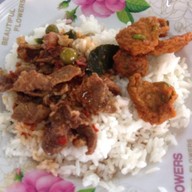 ครูเต้าข้าวแกง