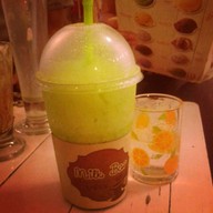 Milk Bar (ห้างฉัตร ลำปาง)