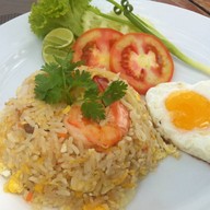 ชมทะเล Chom Talay Restaurant