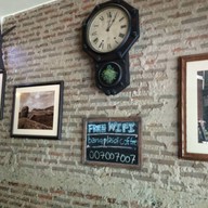 เลซี่เฮาส์ by บางปลาสร้อย