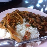 ข้าวแกงป้าเอ็กซ์ (Expensive)