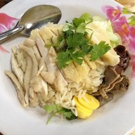 ข้าวมันไก่แม่วัลลา