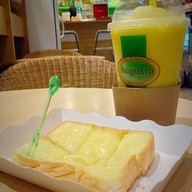 Augusto Smoothy Bar สนามบินสุราษฏร์ธานี