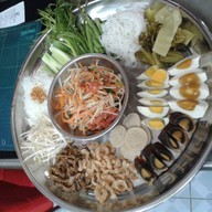 ครัวภูผาริมน้ำ