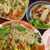 ส้มตำจรวด