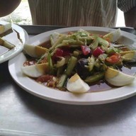 ส้มตำจรวด