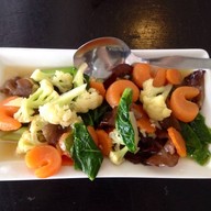 แดง-ดำ วังหิน