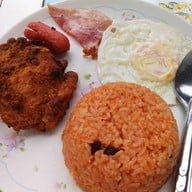 สโมสร กัญญาเฮ้าส์