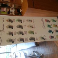 TOM N TOMS COFFEE Tune Hotel