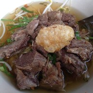 ก๋วยเตี๋ยวเนื้อ2เจ๊ นครนายก