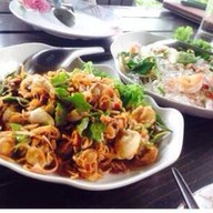 ร้านอาหารต้นข้าวซีฟู๊ด