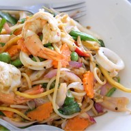 Bee's Café บ้านผึ้ง & Fika