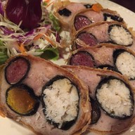 Ruean Thai Restaurant & Bar