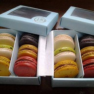 Dhara Dhevi Macaron เซนทรัล ศาลายา