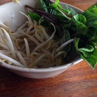 ก๋วยเตี๋ยวลุงเอื้อน