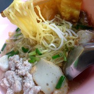 ก๋วยเตี๋ยวเฮียตง